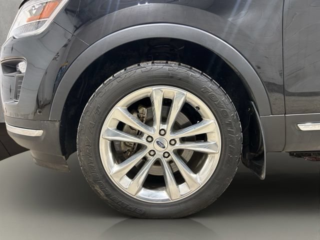 Certified 2018 Ford Explorer Limited w/ Equipment Group 301A AWD/4WD image 25