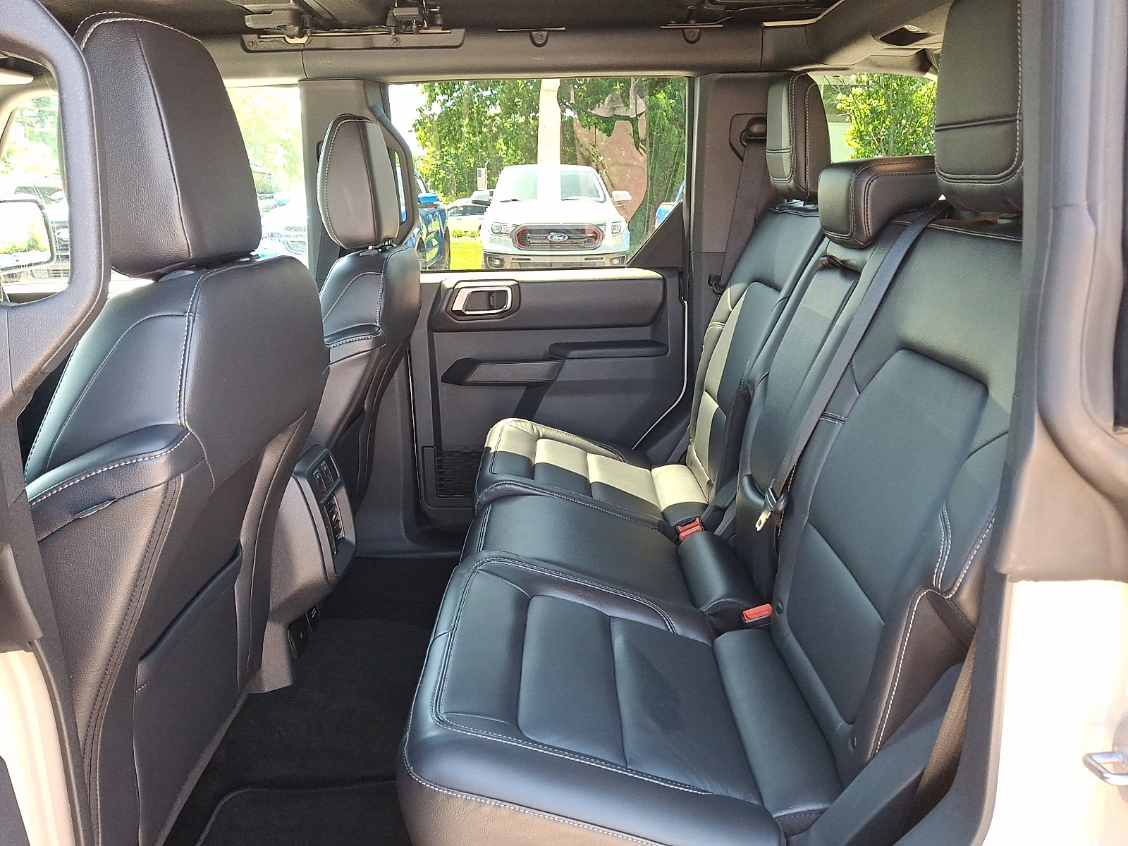 Certified 2025 Ford Bronco Outer Banks AWD/4WD image 13