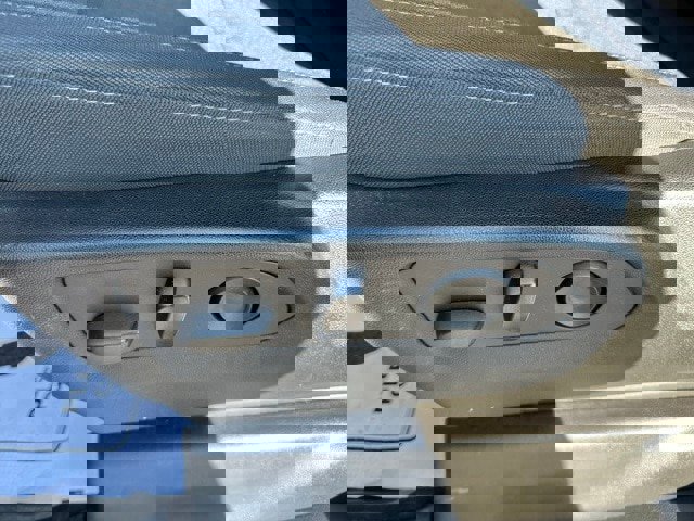 Used 2025 Chevrolet Silverado 1500 LT image 12