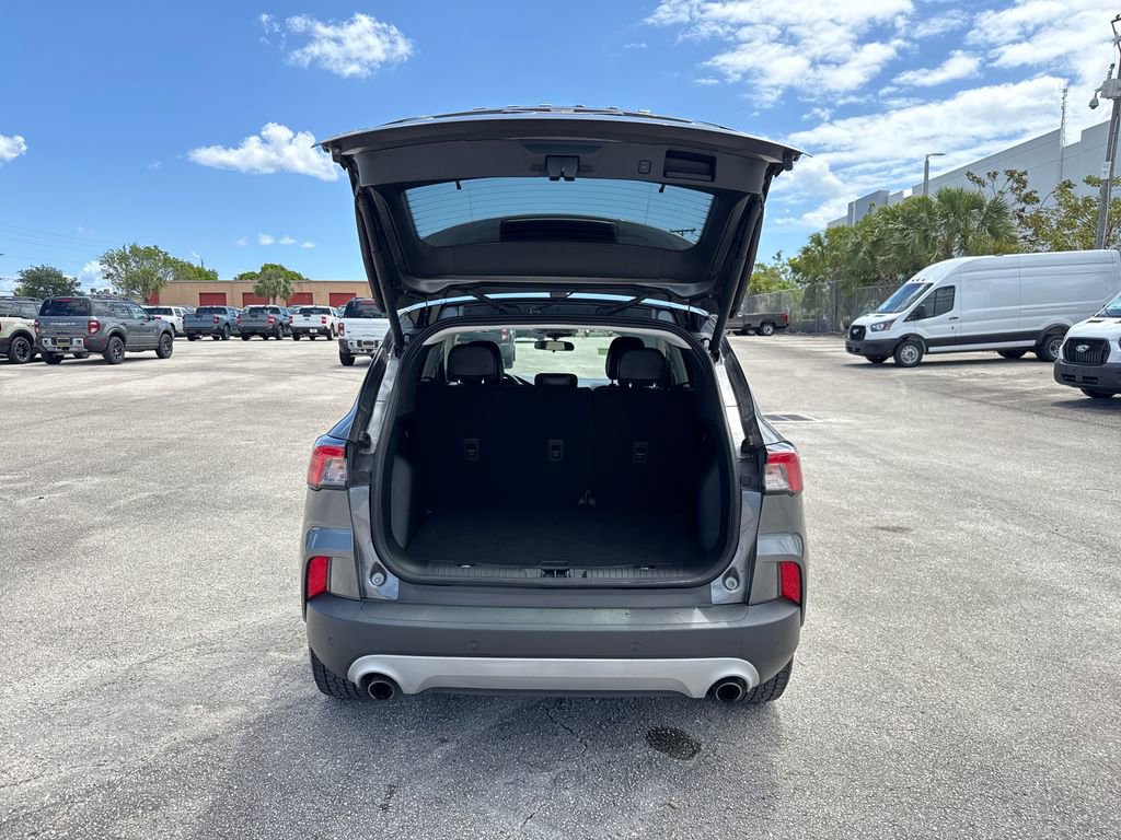 Certified 2022 Ford Escape SEL FWD image 28