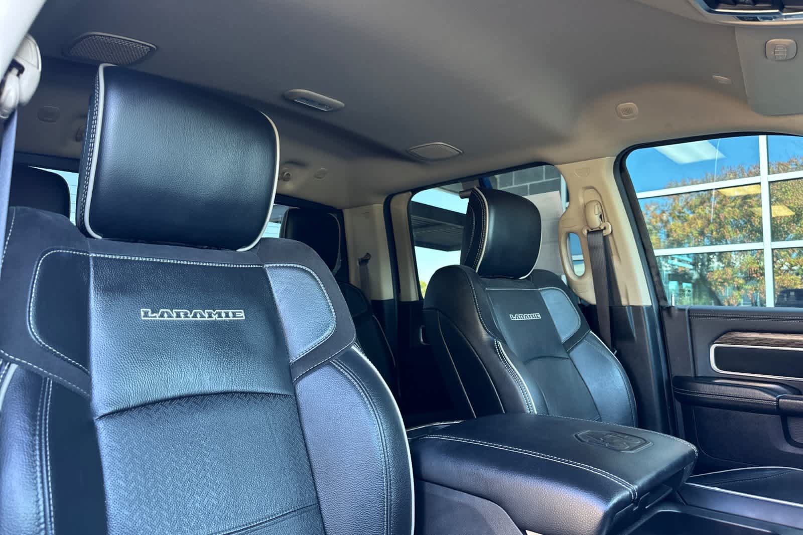 Used 2021 RAM 3500 Laramie AWD/4WD image 16