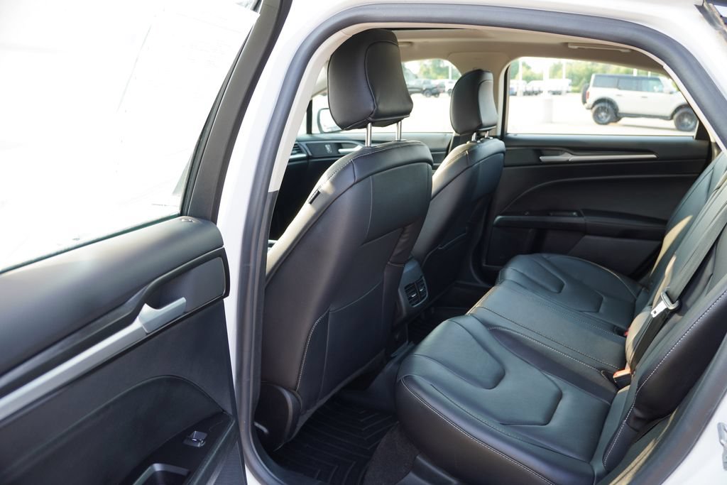 Certified 2020 Ford Fusion Titanium FWD image 16