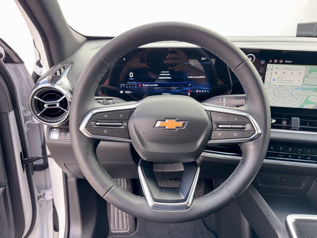 Used 2026 Chevrolet Equinox LT FWD image 10