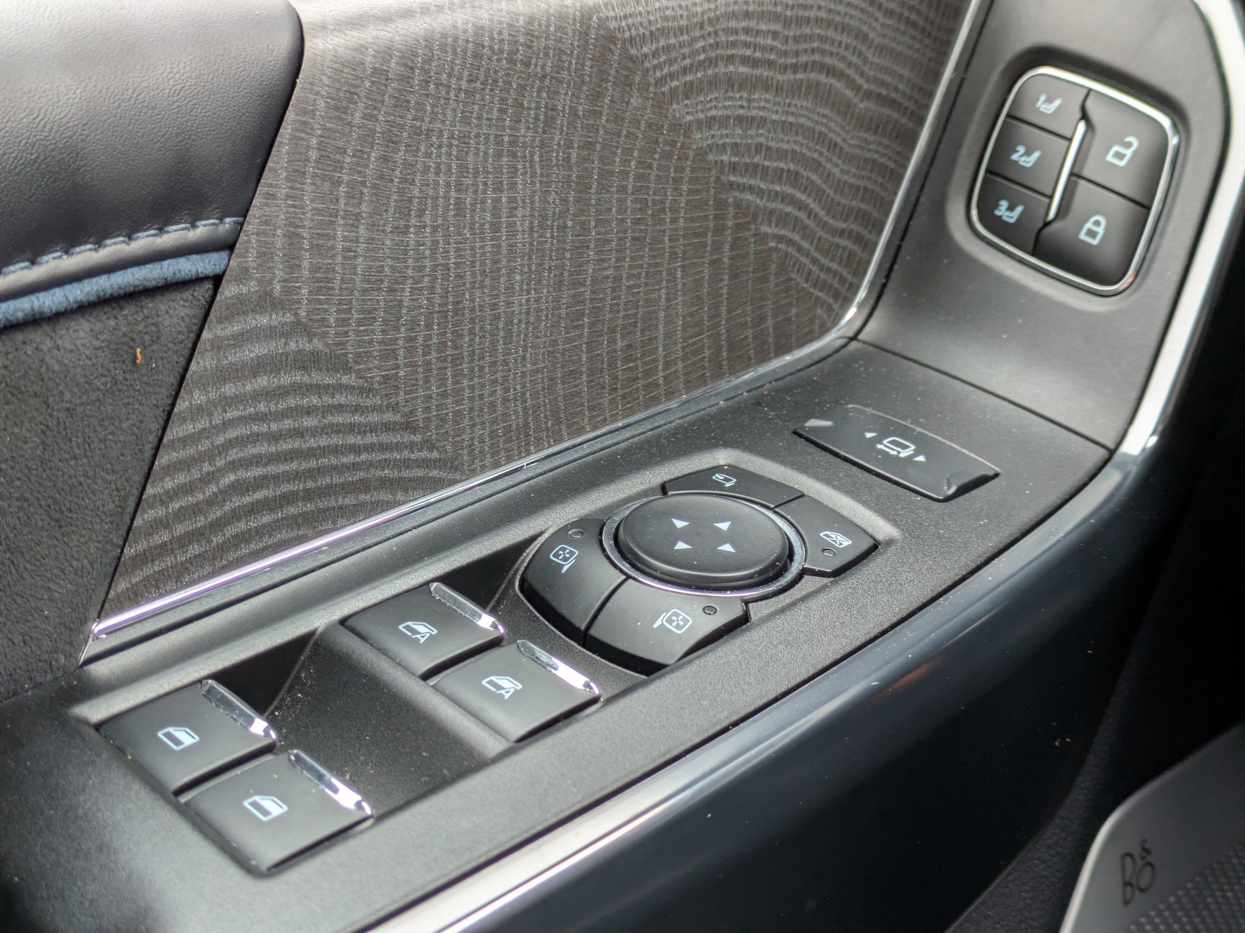 Certified 2025 Ford F250 Platinum AWD/4WD image 27