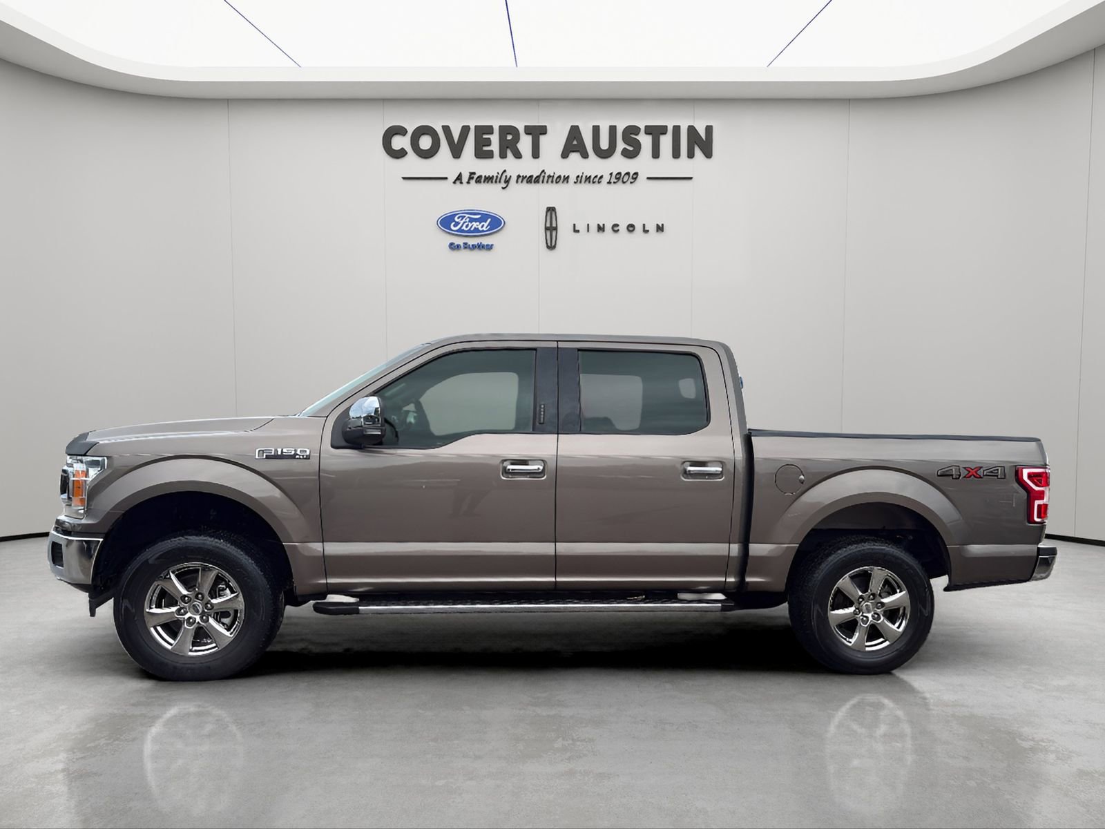 Certified 2019 Ford F150 XLT w/ Equipment Group 302A Luxury AWD/4WD image 2
