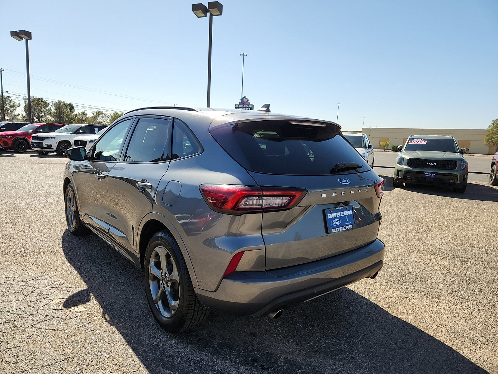 Certified 2024 Ford Escape ST-Line image 3