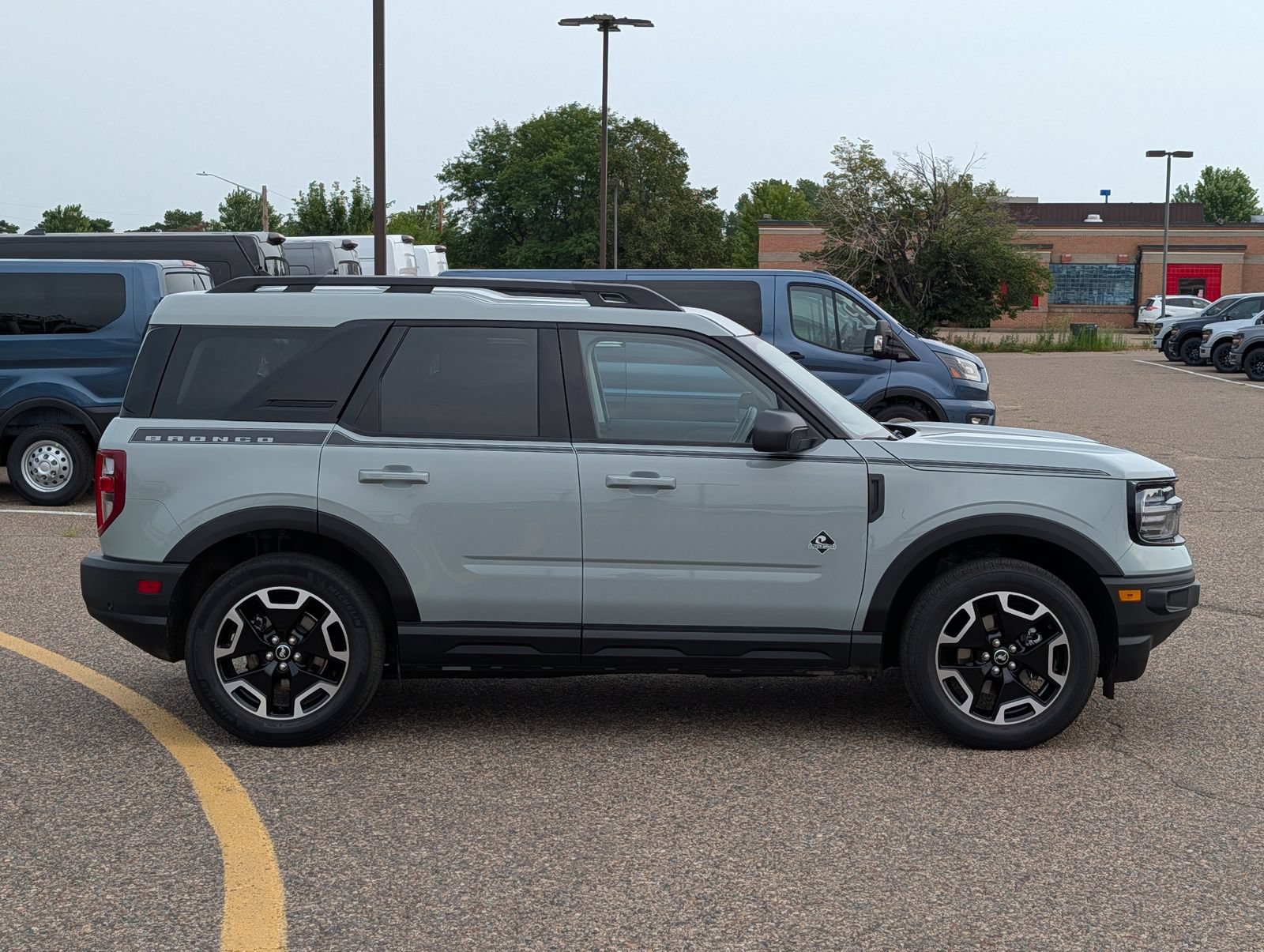 Certified 2023 Ford Bronco Sport Outer Banks w/ Topo Graphic Package AWD/4WD image 9