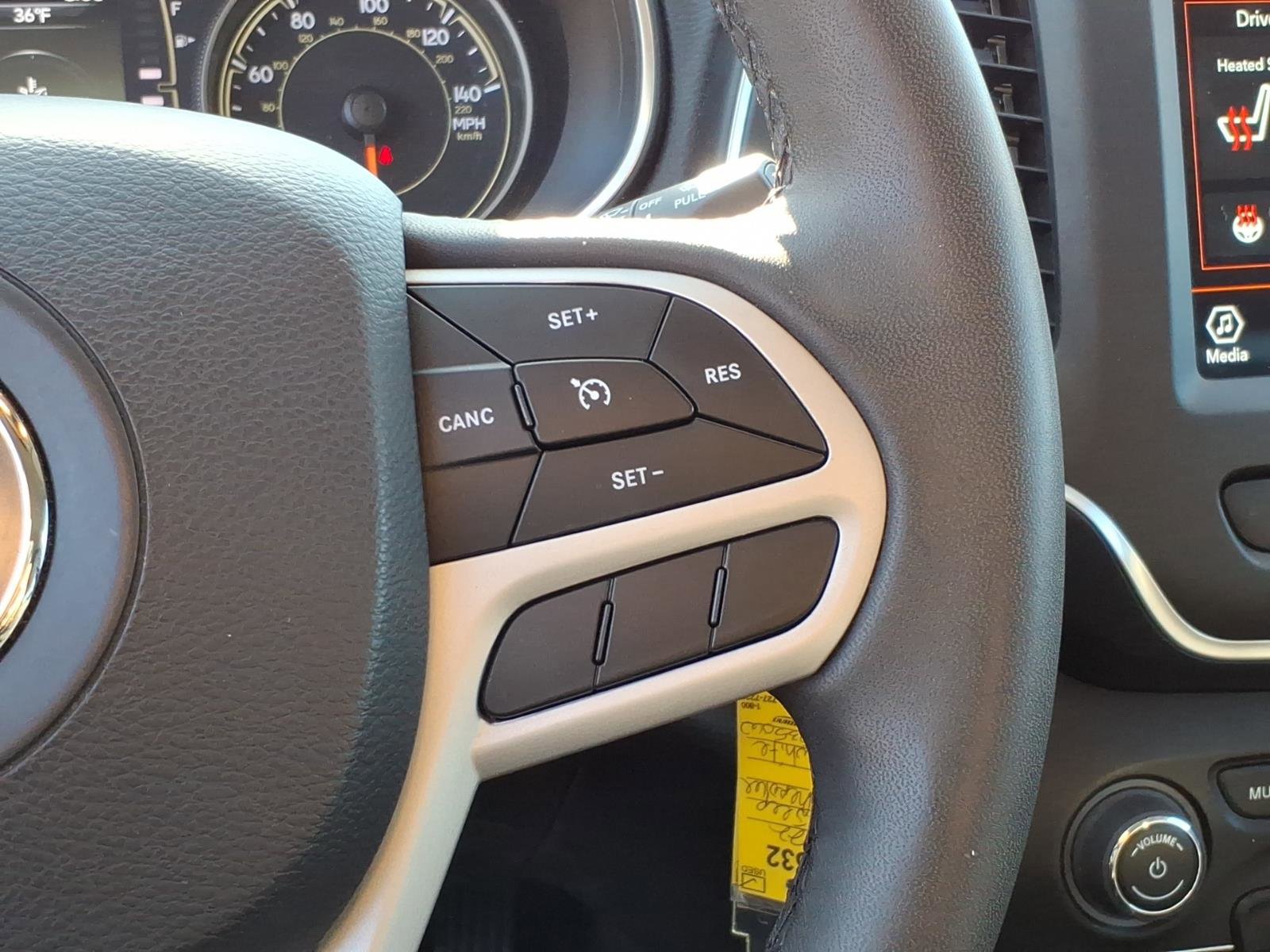 Used 2022 Jeep Cherokee Latitude image 17