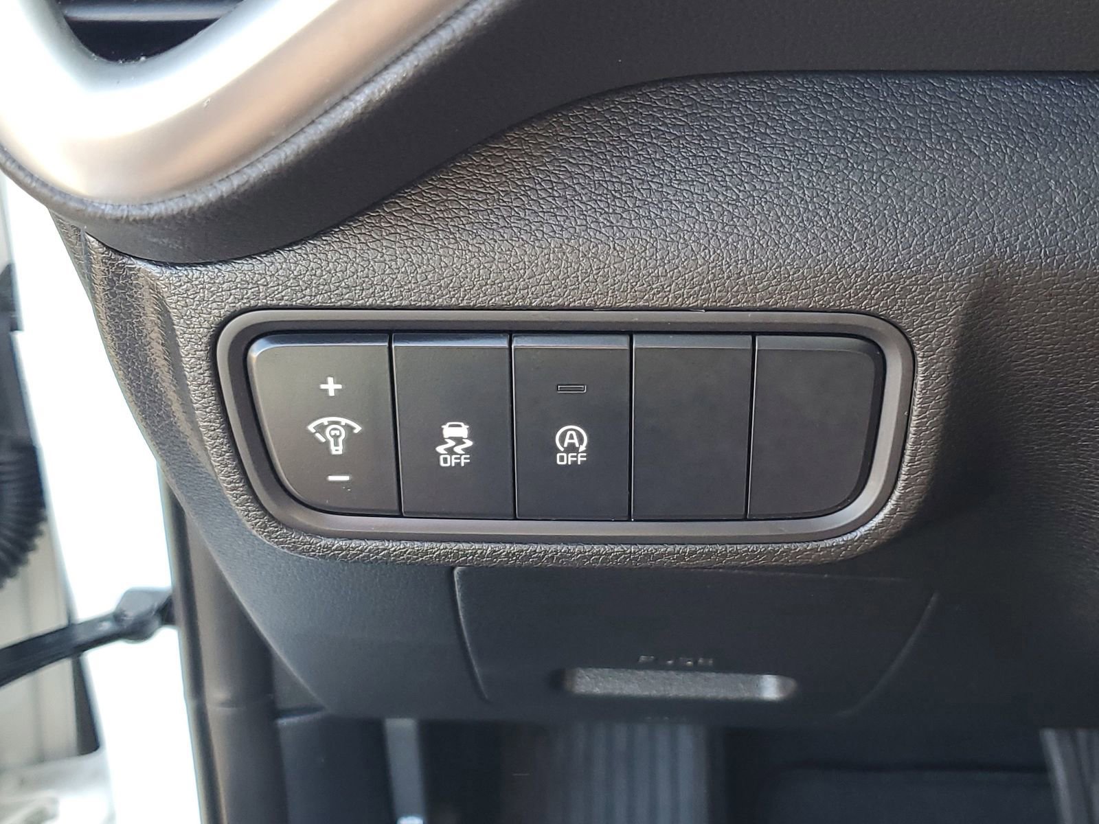 Used 2025 Kia Soul LX image 25