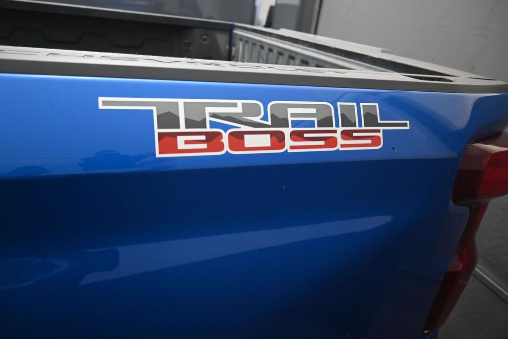 Used 2023 Chevrolet Silverado 1500 LT Trail Boss w/ Protection Package AWD/4WD image 2