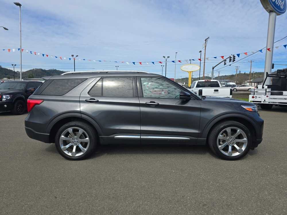 Certified 2020 Ford Explorer Platinum w/ Premium Technology Package image 6