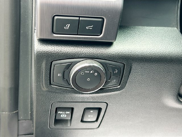 Certified 2019 Ford Expedition Platinum AWD/4WD image 16