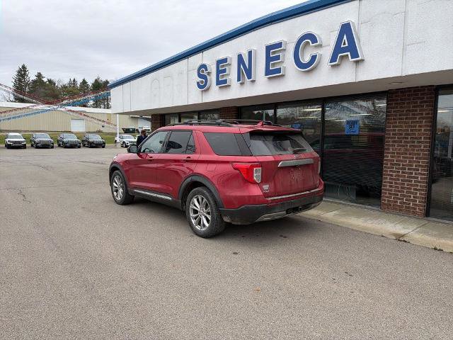 Certified 2020 Ford Explorer XLT w/ Equipment Group 202A image 4