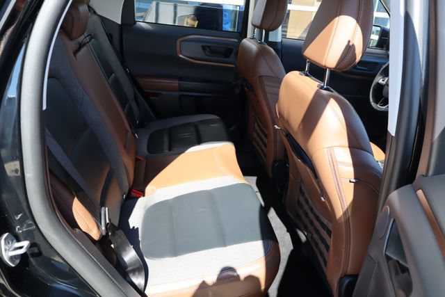 Certified 2023 Ford Bronco Sport Outer Banks w/ Tech Package AWD/4WD image 31