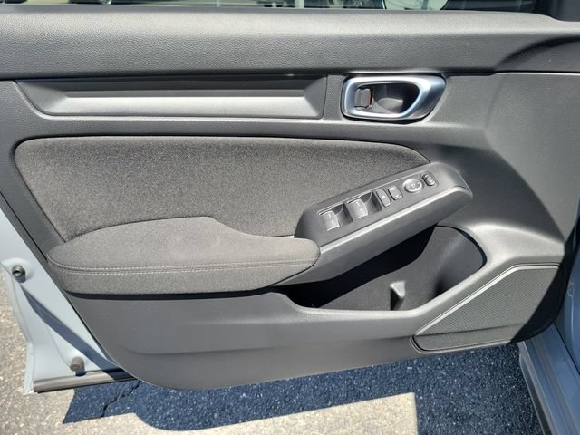 Used 2025 Honda Civic Sport image 14