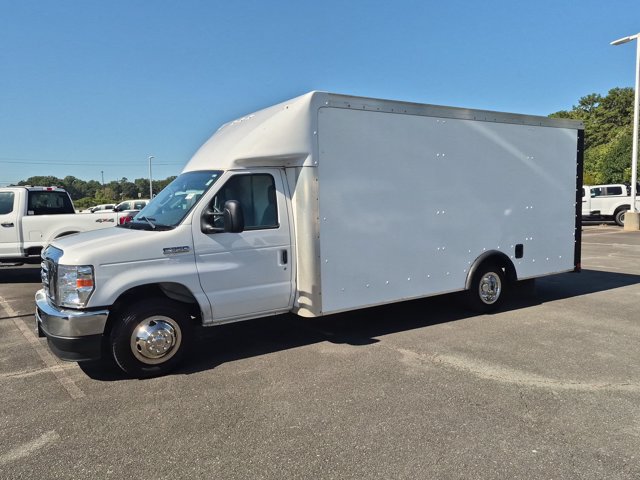 Certified 2022 Ford E-350 and Econoline 350 Super Duty w/ Power Windows & Locks Group RWD image 8