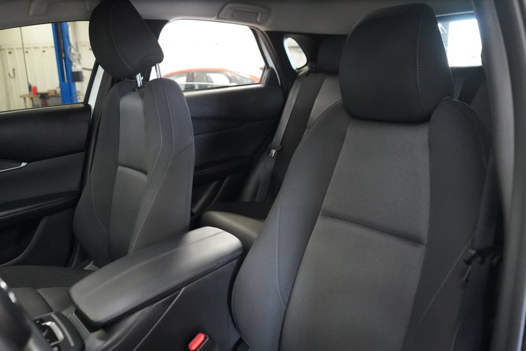 Used 2022 MAZDA CX-30 AWD 2.5 S image 19