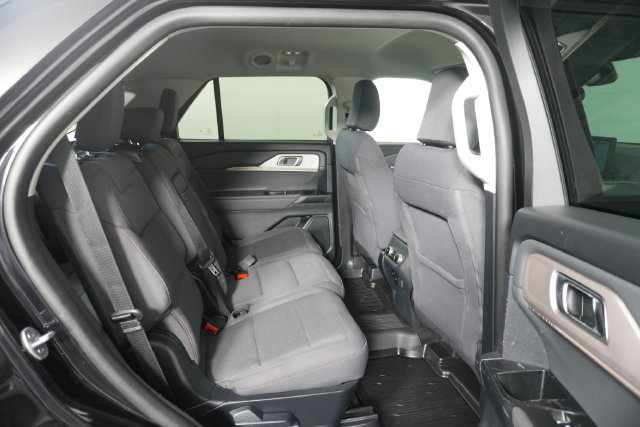 Certified 2025 Ford Explorer Active AWD/4WD image 27