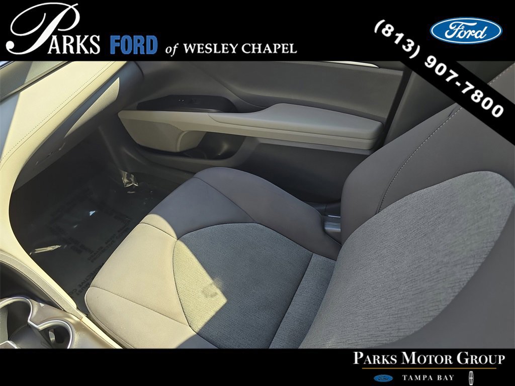 Used 2021 Toyota Camry LE image 14