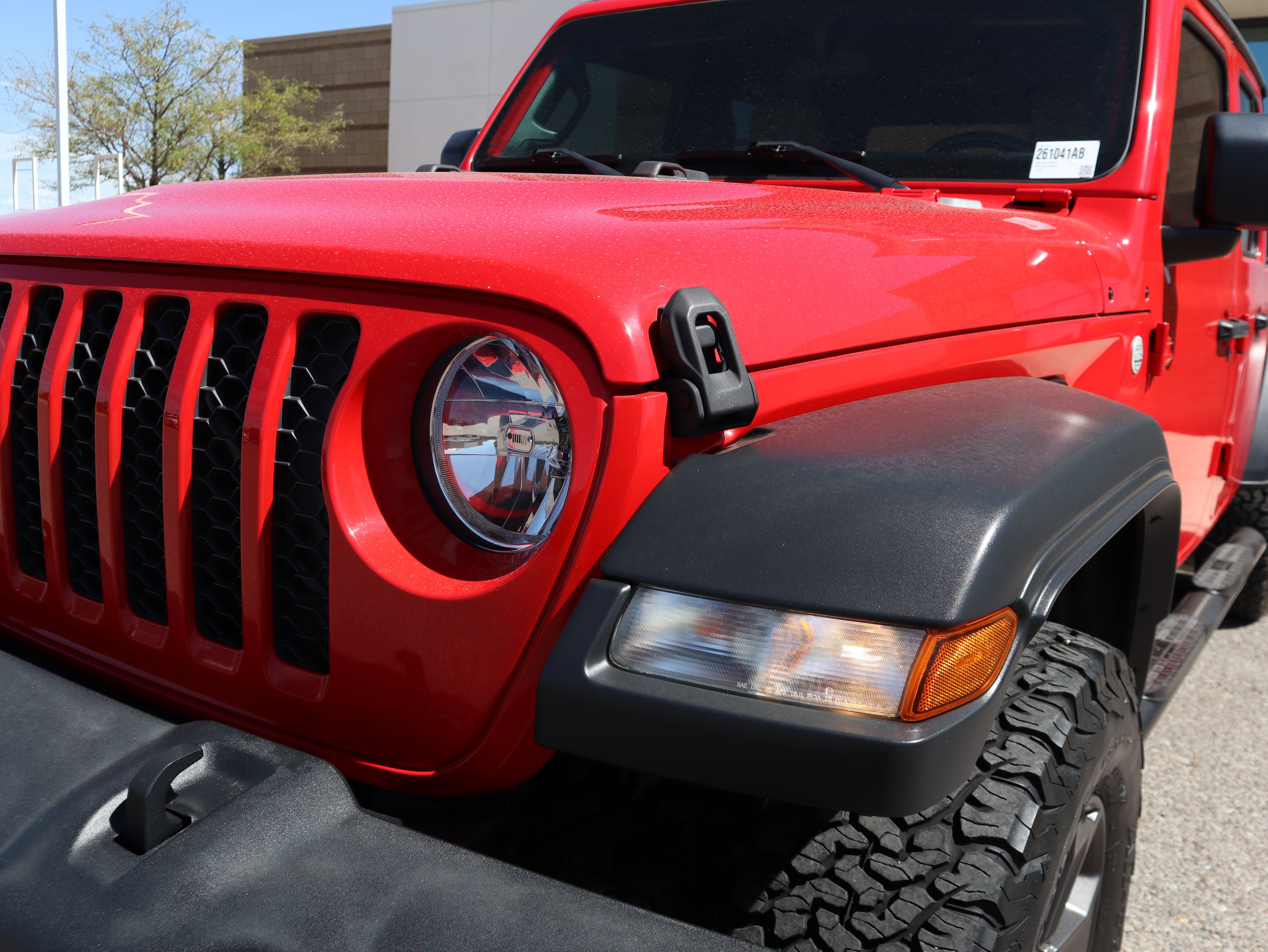 Used 2020 Jeep Gladiator Sport w/ Quick Order Package 24S AWD/4WD image 14