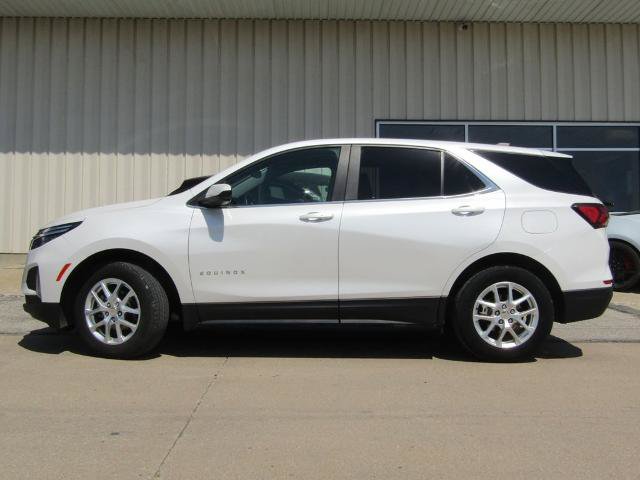 Used 2024 Chevrolet Equinox LT AWD/4WD image 11