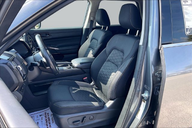 Used 2023 Nissan Pathfinder SV AWD/4WD image 27