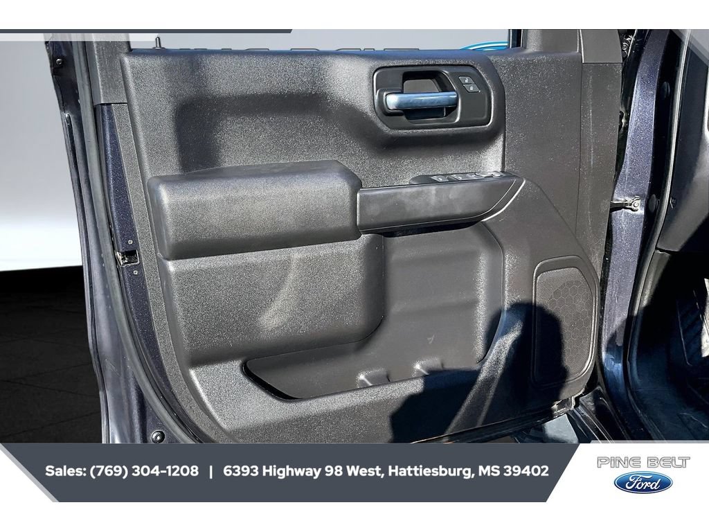 Used 2023 Chevrolet Silverado 1500 Custom AWD/4WD image 18