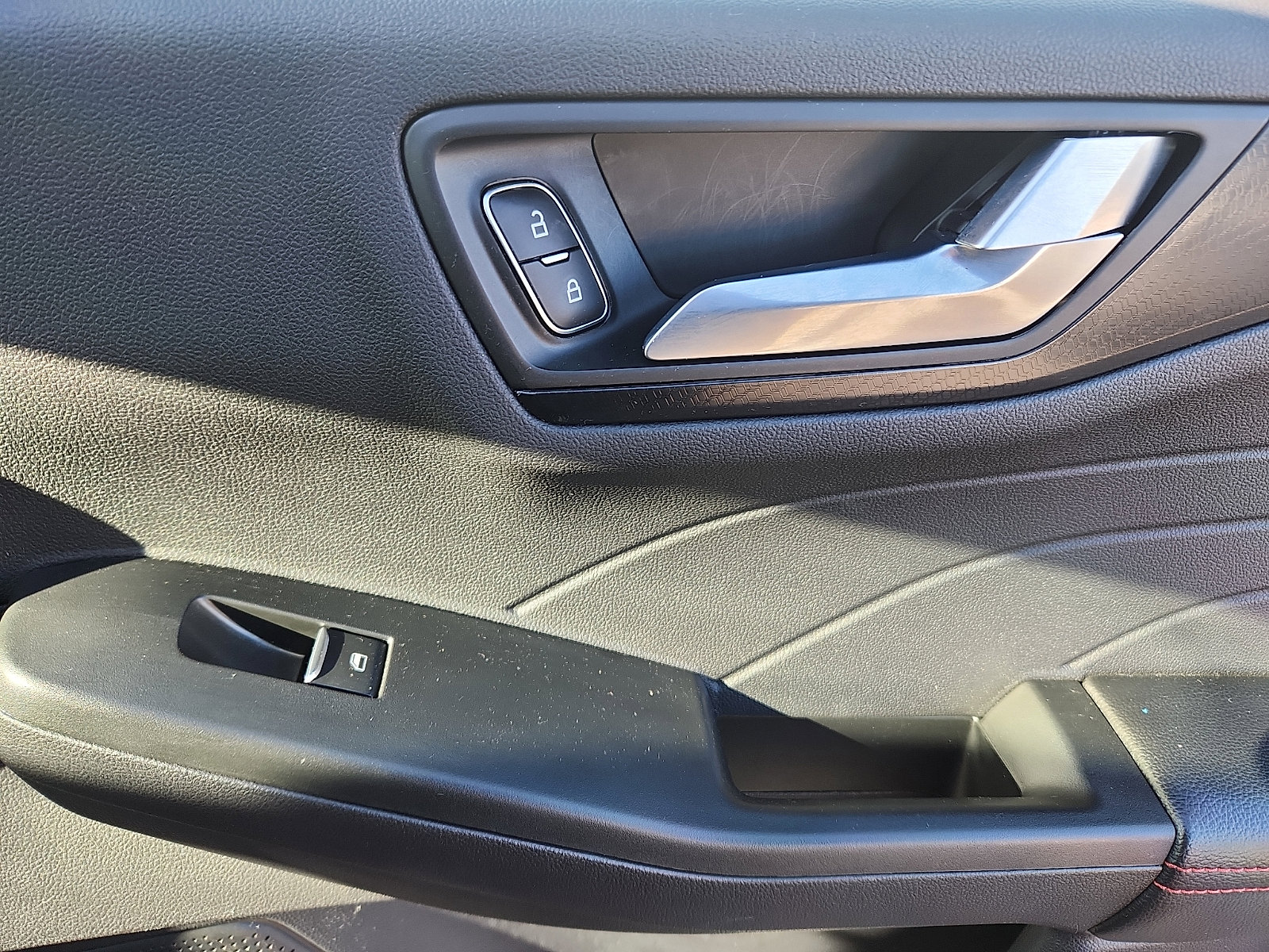 Certified 2022 Ford Escape SEL w/ SEL Stealth AWD Package image 35