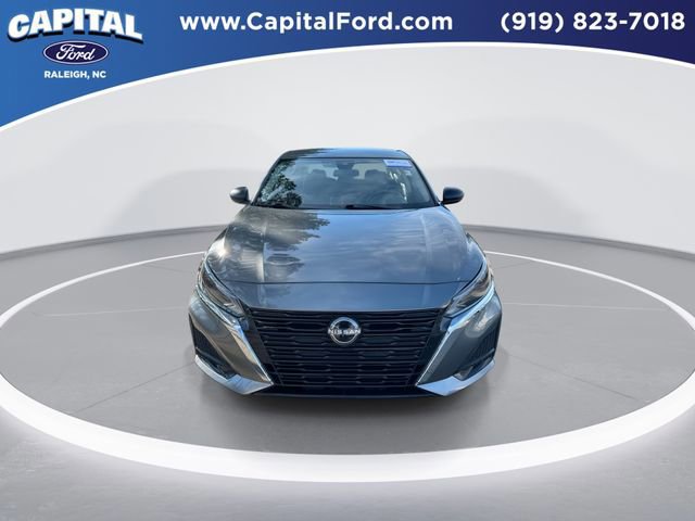 Used 2024 Nissan Altima 2.5 SV image 9