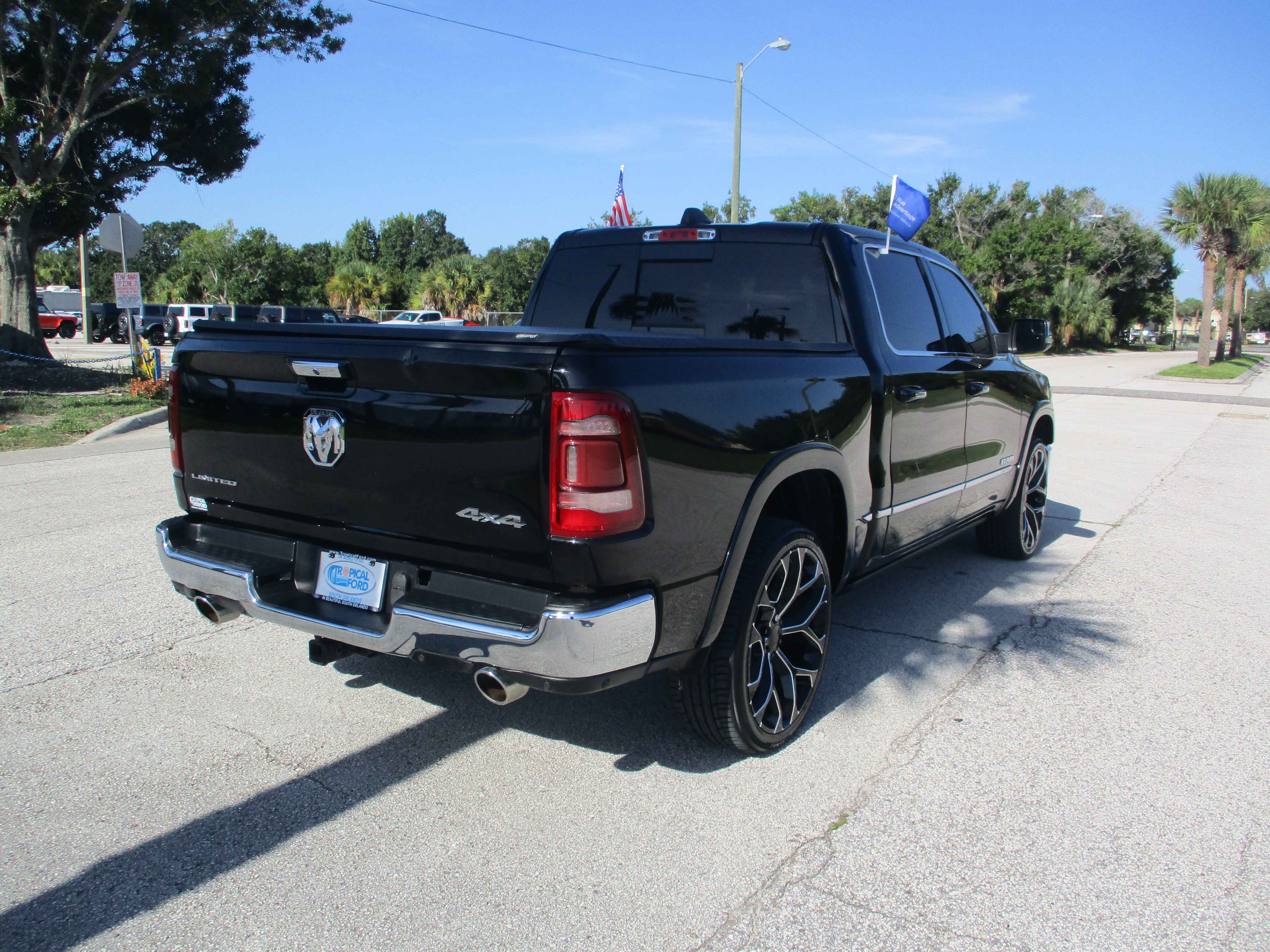 Used 2019 RAM 1500 Limited AWD/4WD image 7