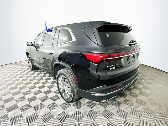 Used 2025 Buick Enclave Preferred FWD image 3