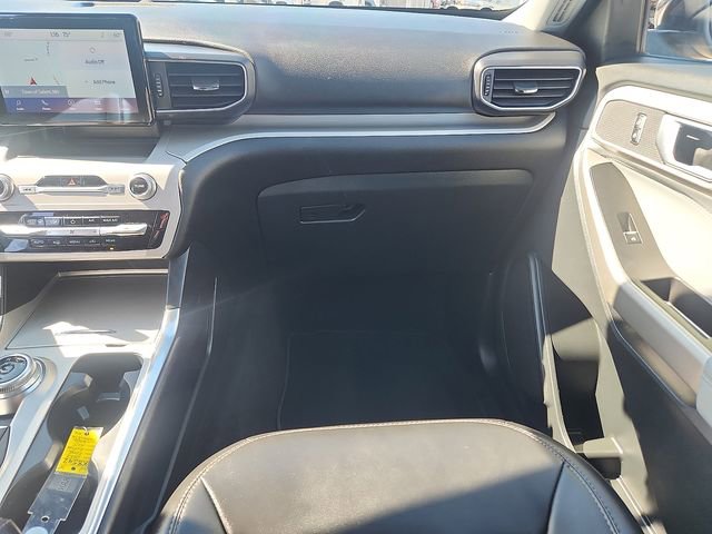 Certified 2023 Ford Explorer XLT w/ Equipment Group 202A image 10