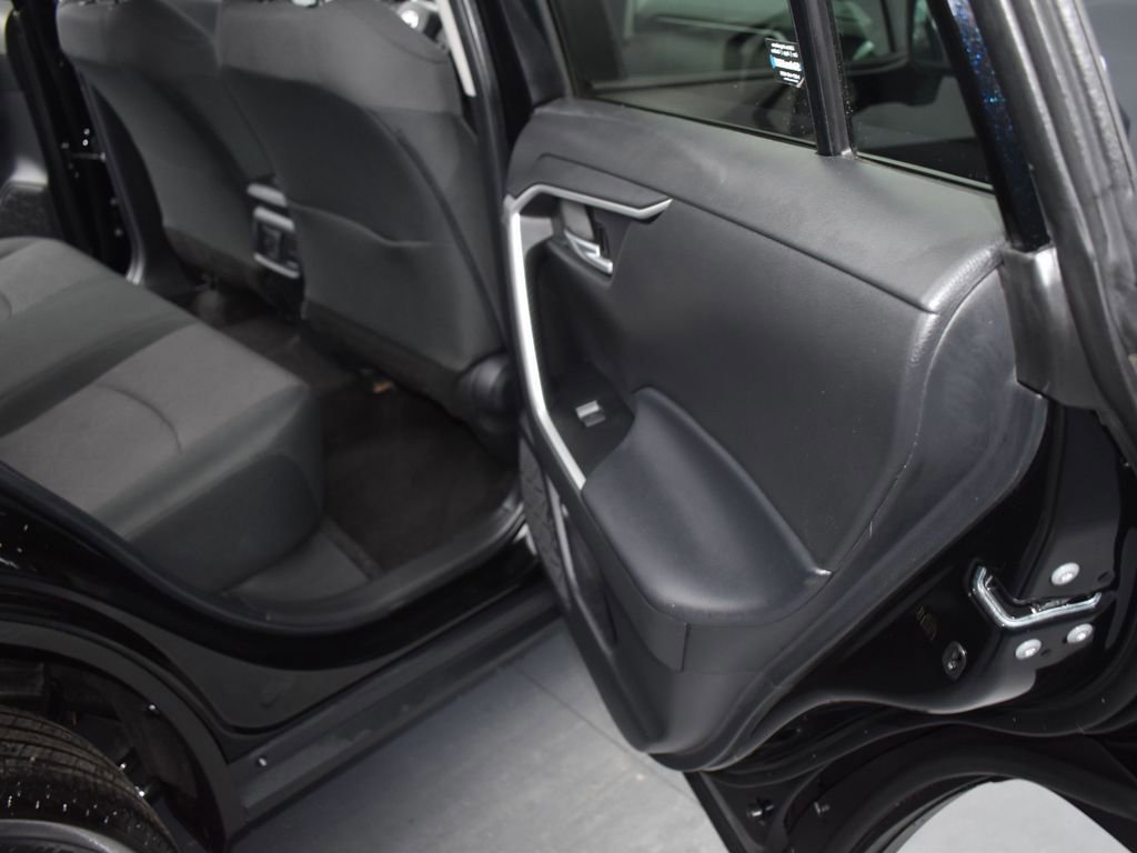 Used 2023 Toyota RAV4 XLE w/ Convenience Package FWD image 15