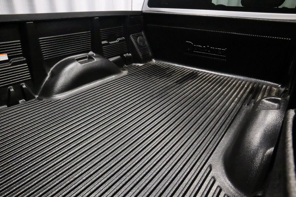 Used 2017 Chevrolet Colorado W/T image 12