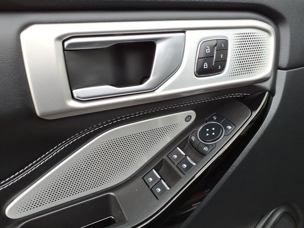 Certified 2023 Ford Explorer ST w/ Equipment Group 401A image 15