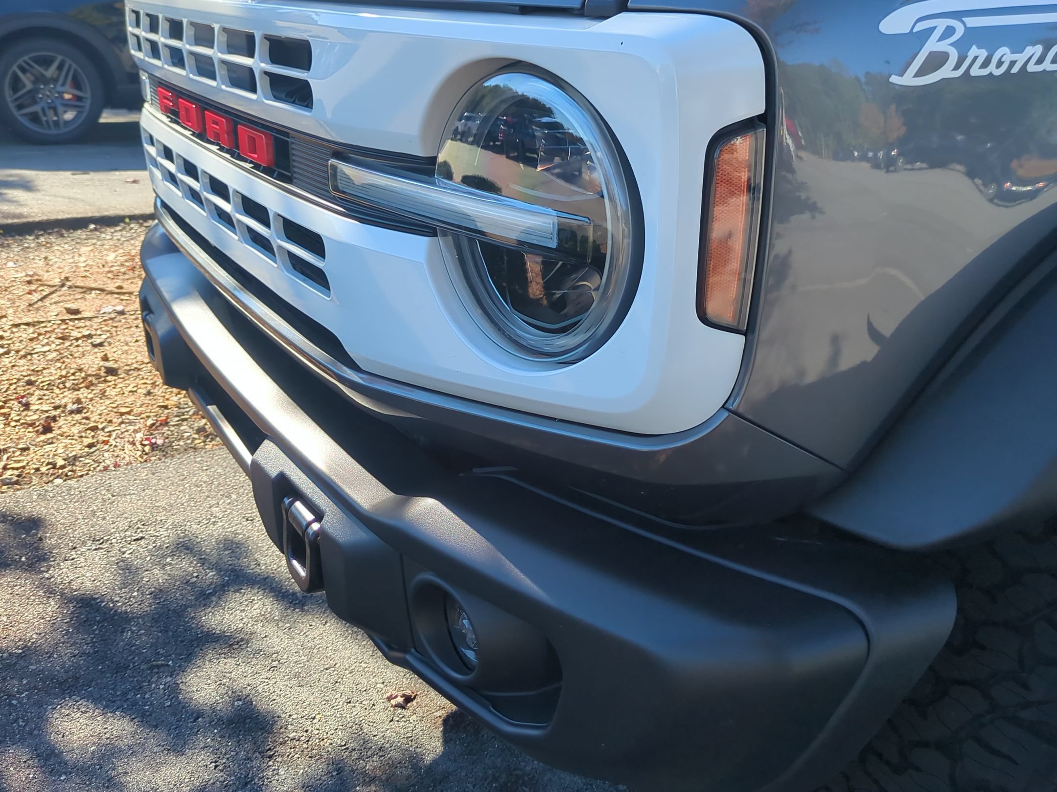 Certified 2024 Ford Bronco Heritage Edition AWD/4WD image 8