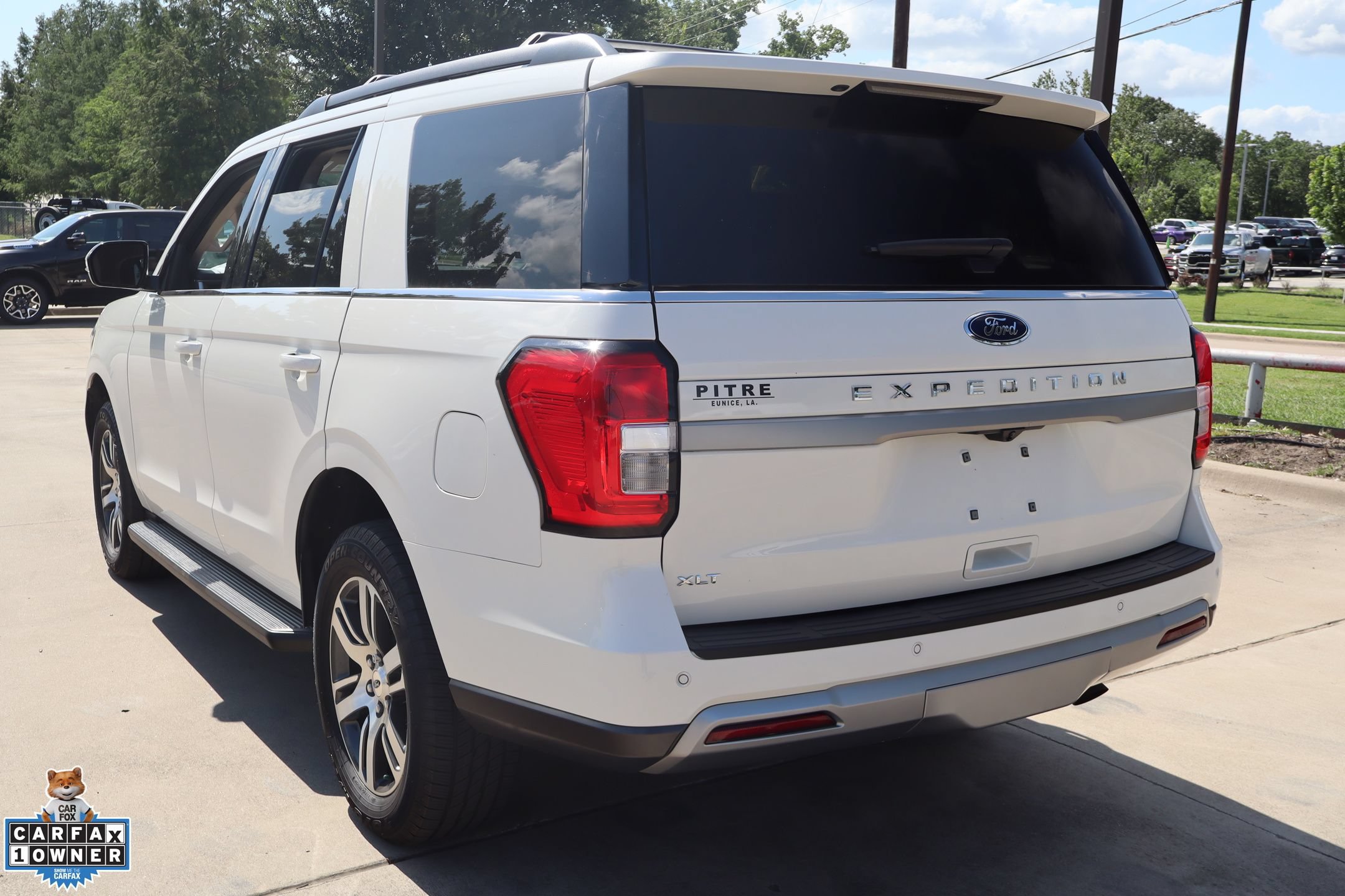 Certified 2024 Ford Expedition XLT RWD image 6