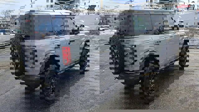 Certified 2024 Ford Bronco Black Diamond image 7