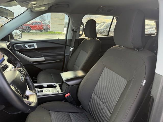 Certified 2023 Ford Explorer XLT image 11