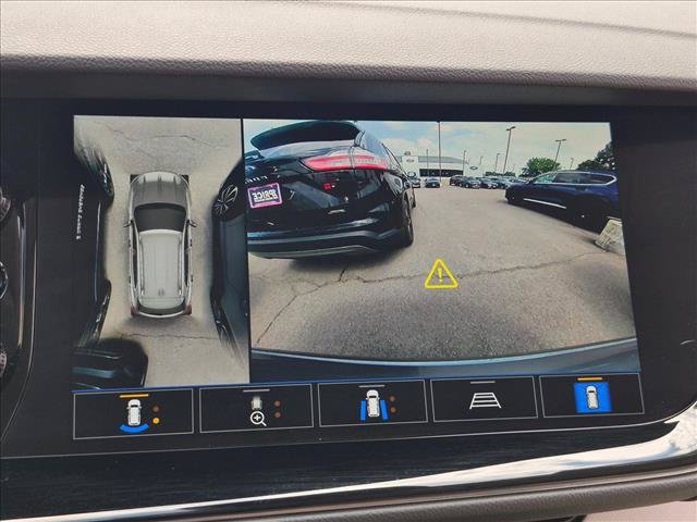 Used 2022 Buick Envision Avenir w/ Technology Package II AWD/4WD image 13