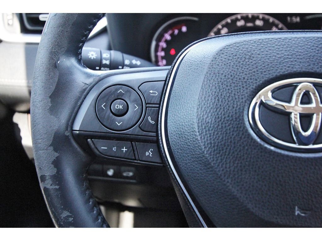 Used 2019 Toyota RAV4 Limited w/ Cold Weather Package image 18