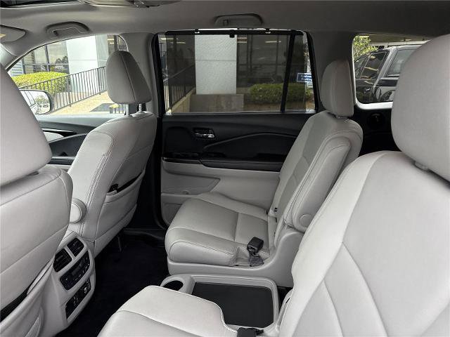 Used 2022 Honda Pilot Touring image 11