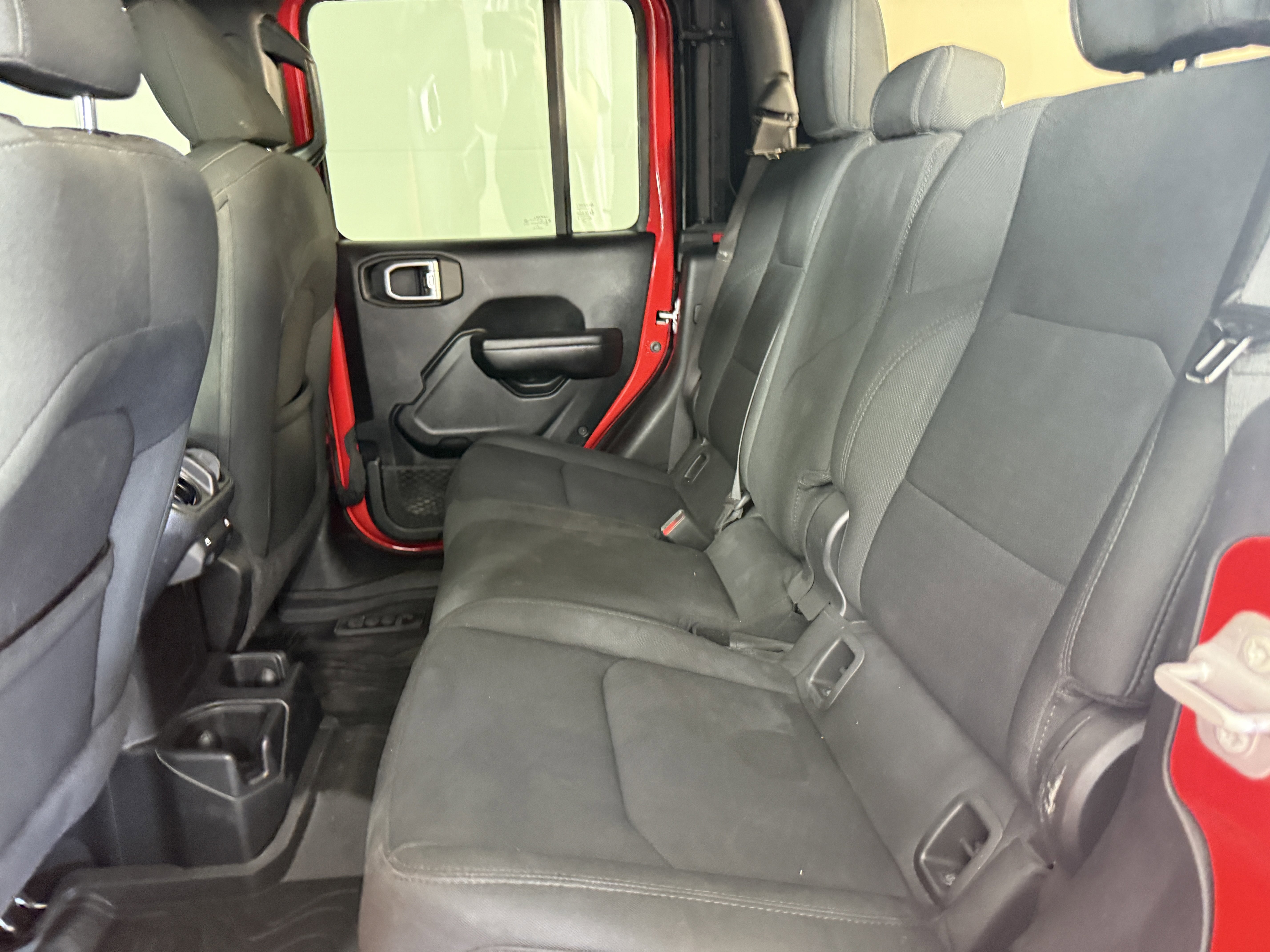 Used 2021 Jeep Gladiator Willys image 13