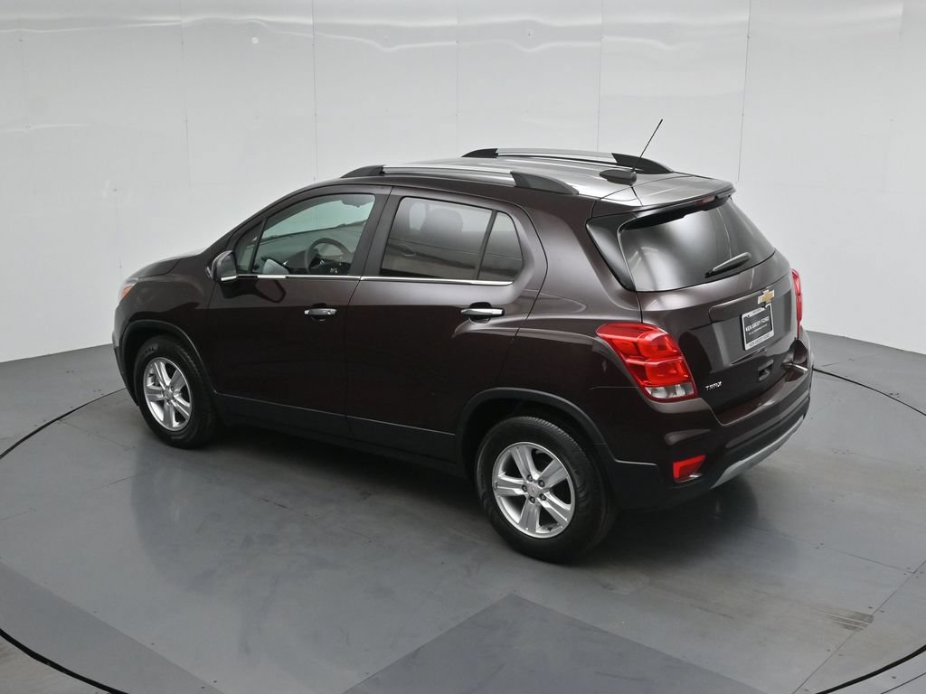 Used 2020 Chevrolet Trax LT w/ LT Convenience Package FWD image 38