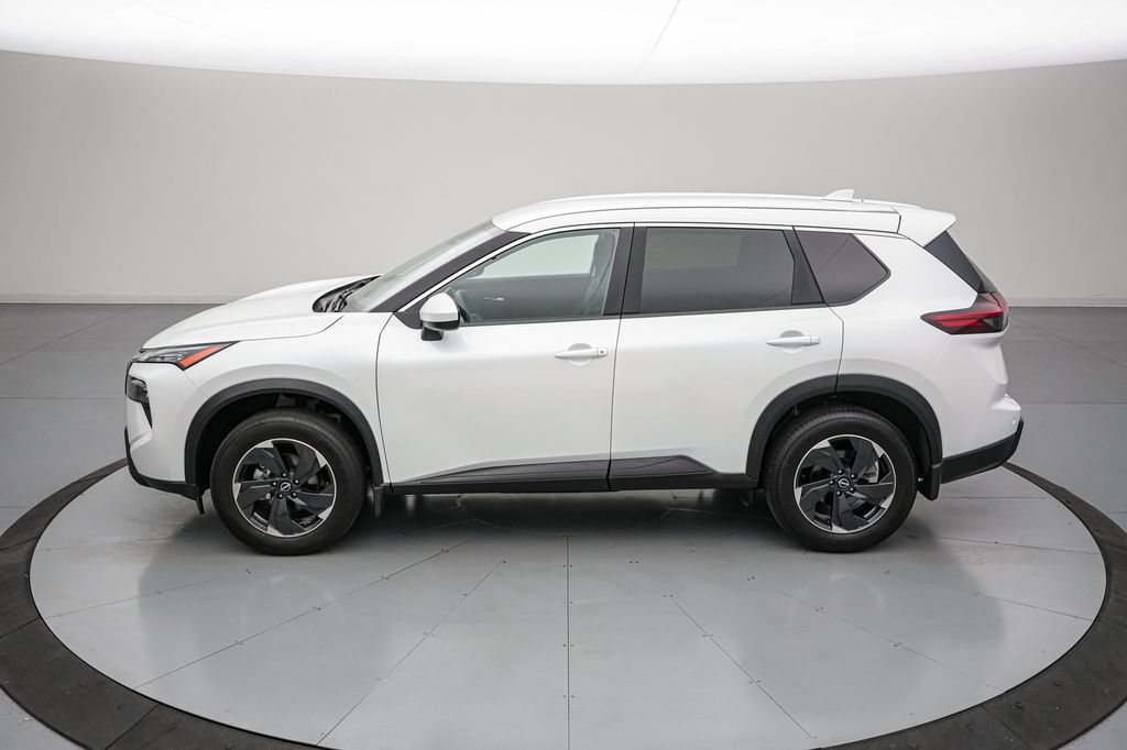 Used 2024 Nissan Rogue SV AWD/4WD image 7