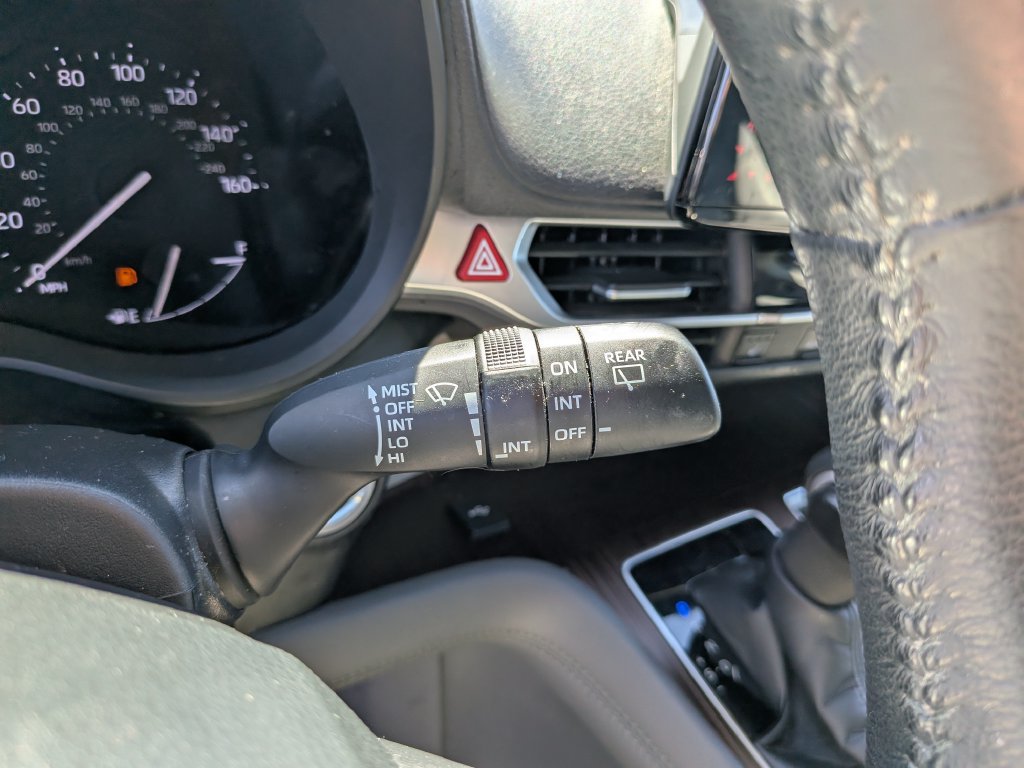 Used 2022 Toyota Sienna XLE FWD image 33