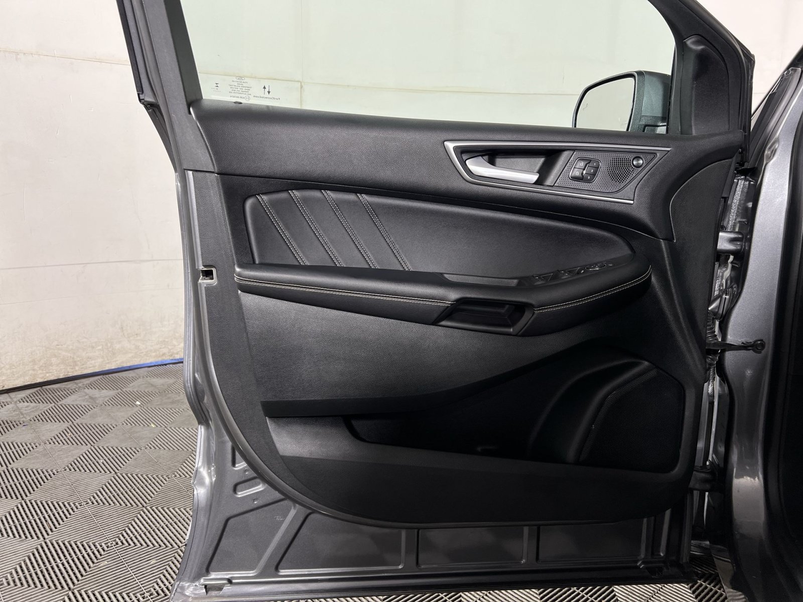 Certified 2022 Ford Edge ST AWD/4WD image 14