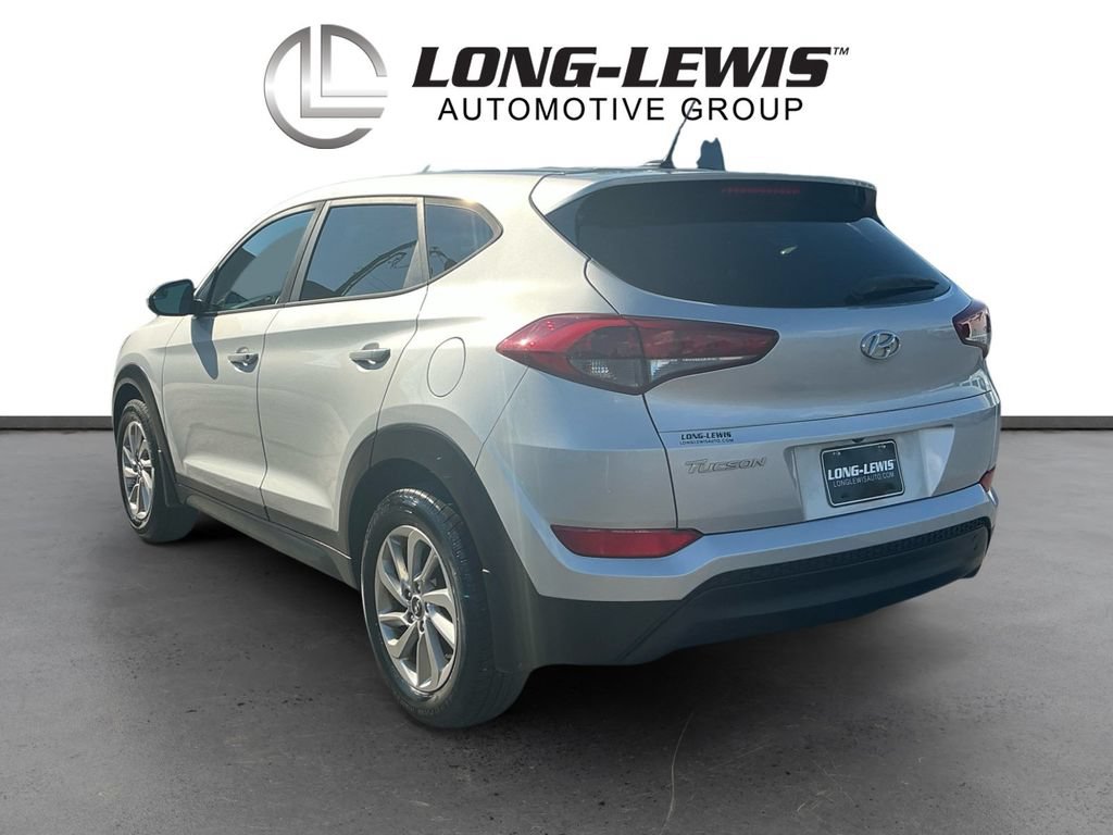 Used 2017 Hyundai Tucson SE w/ Cargo Package FWD image 4