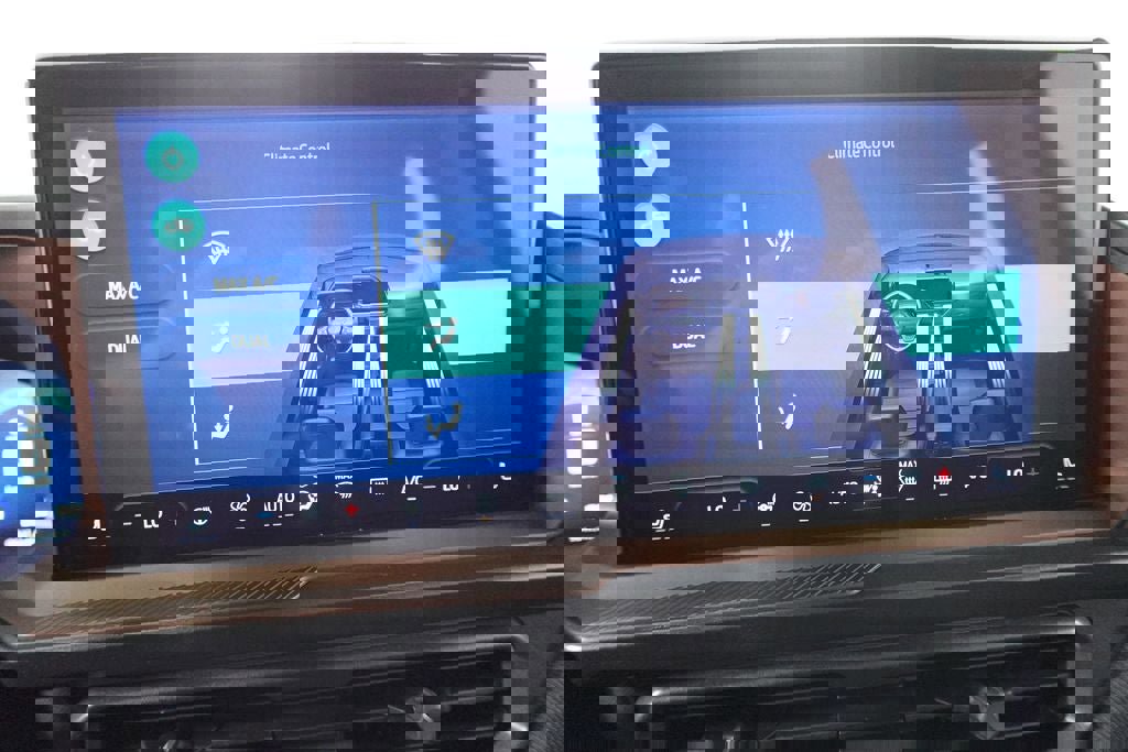 Certified 2025 Ford Bronco Sport Outer Banks w/ Outer Banks Tech Package+ image 20