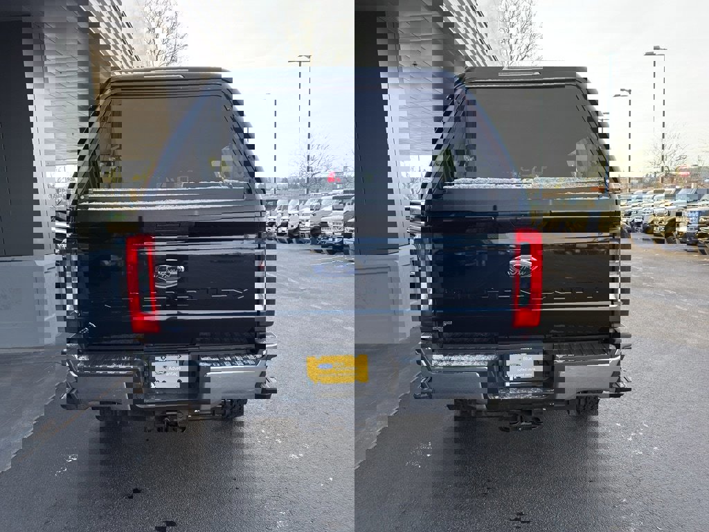 Certified 2024 Ford F250 XLT image 4